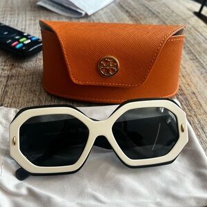 SOLD Brand new Tory Burch sunglasses